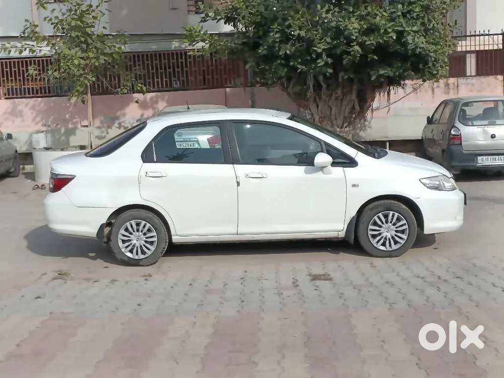Honda City Zx 2007 Cng & Petrol Well Maintained