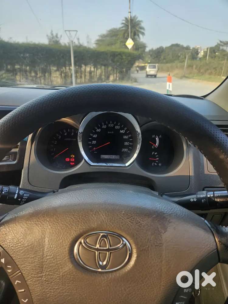Toyota Fortuner Diesel Manual 2010