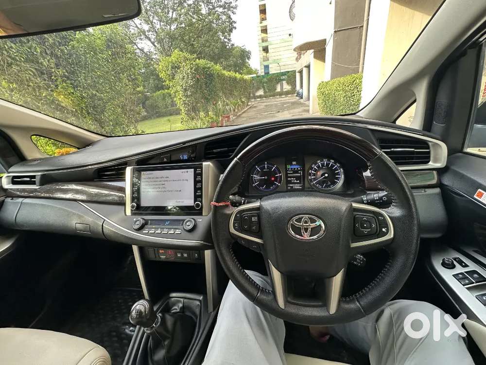 Toyota Innova Crysta 2024