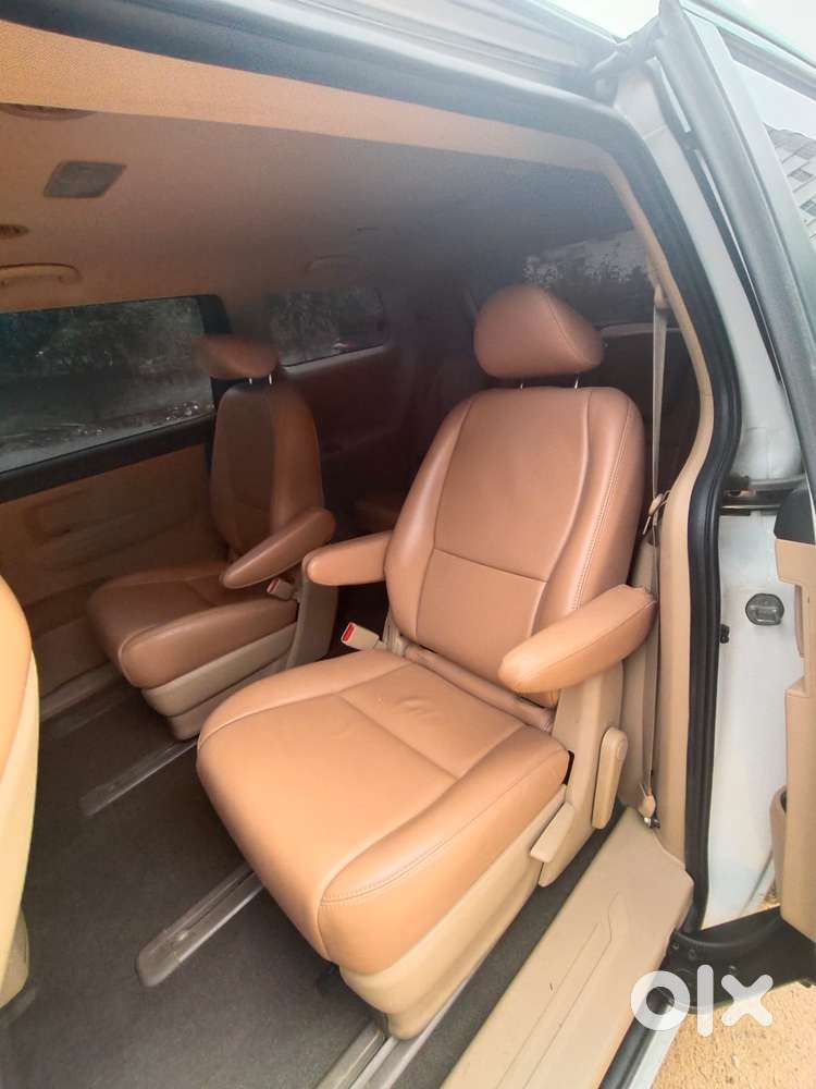 Kia Carnival Premium, 2021, Diesel