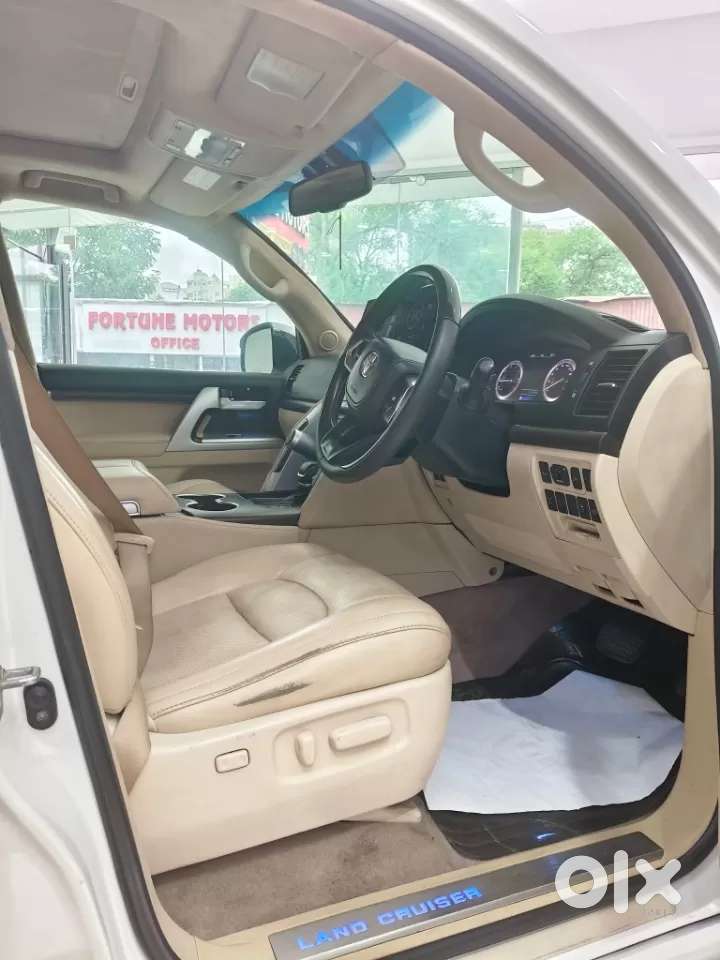 Toyota Land Cruiser [ ] 4.5 Vx Lc 200, 2014, Diesel