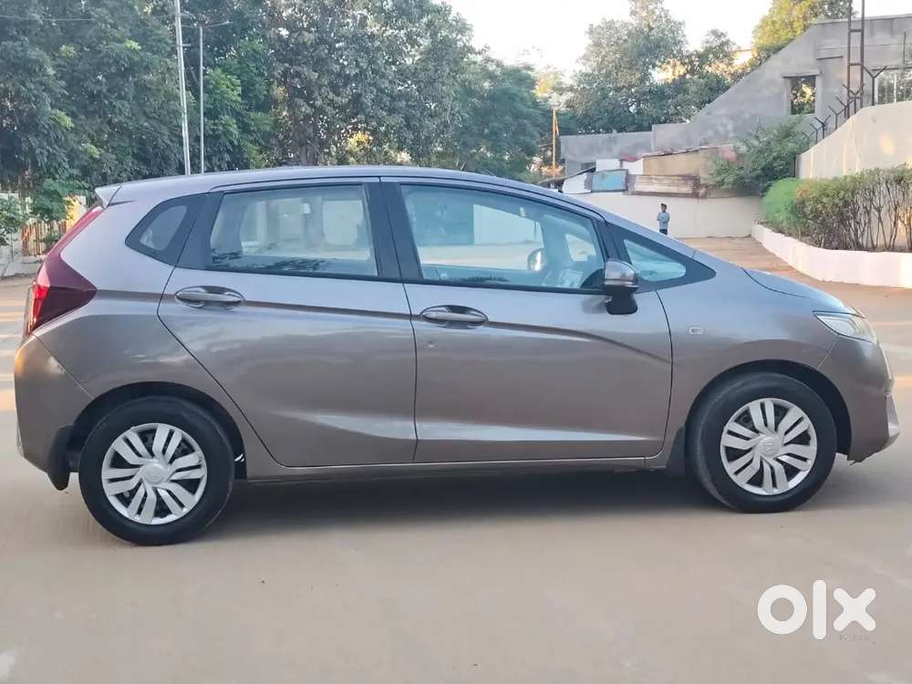 Honda Jazz 2015 Petrol 77000 Km Driven
