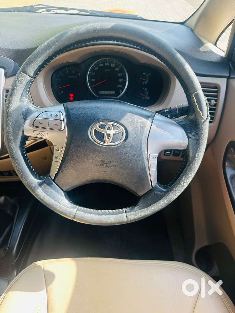 Toyota Innova 2.5 Vx 7 Str, 2015, Diesel