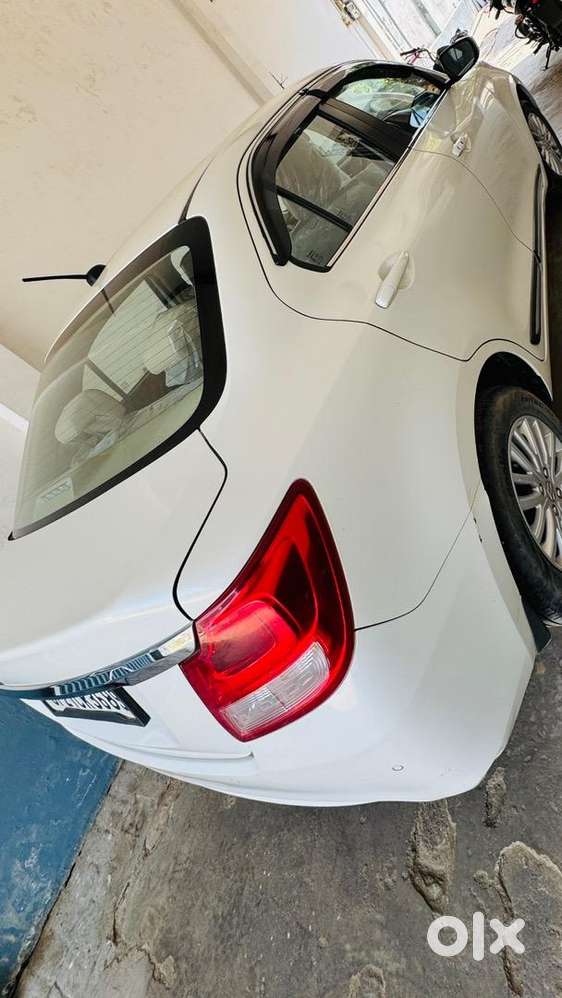 Maruti Suzuki Dzire 2022
