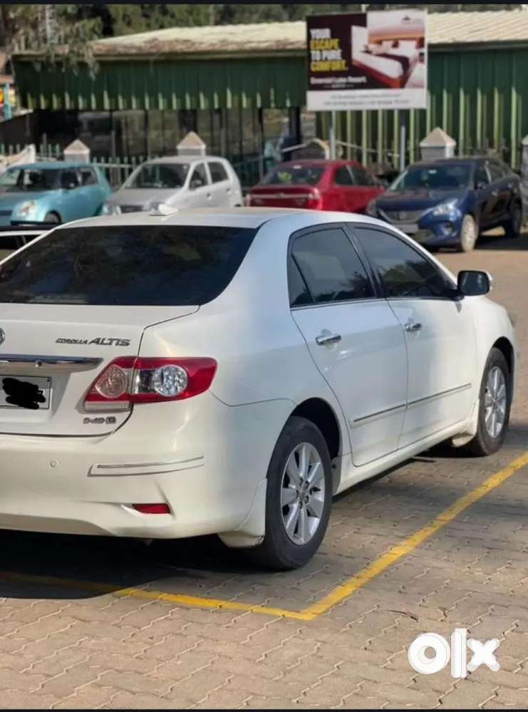Toyota Corolla Altis 2011 Diesel Good Mileage