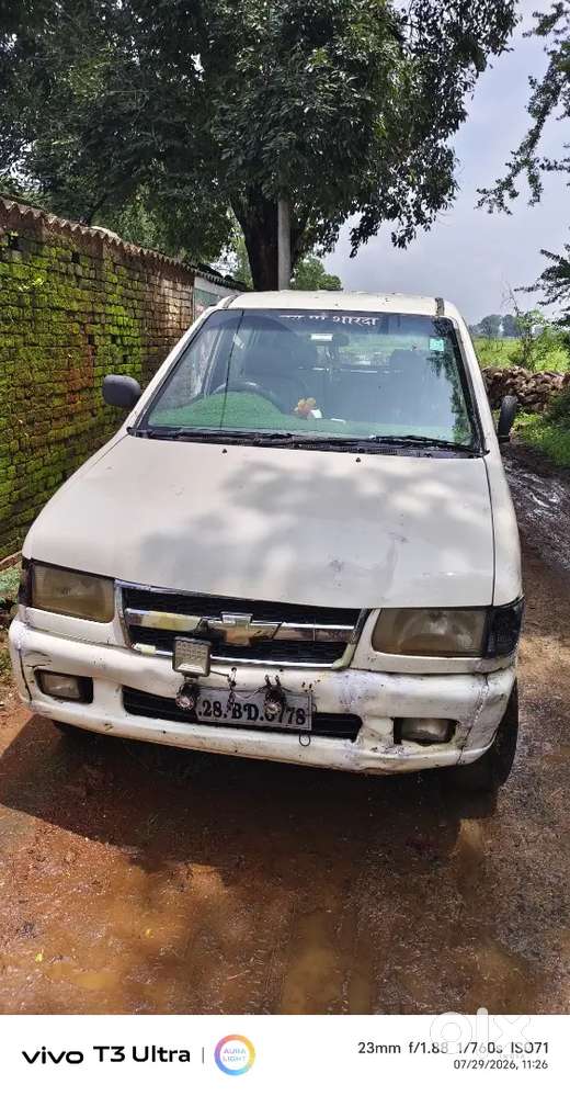 Chevrolet Tavera Neo 2012