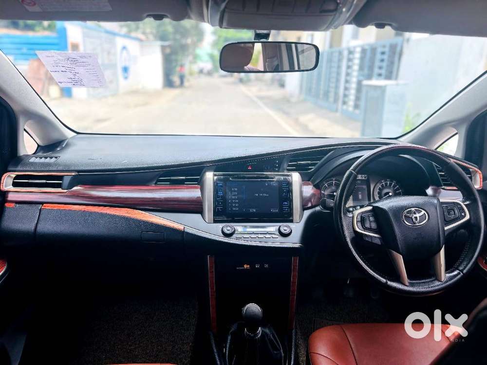 Toyota Innova Crysta 2.4 V, 2017, Diesel