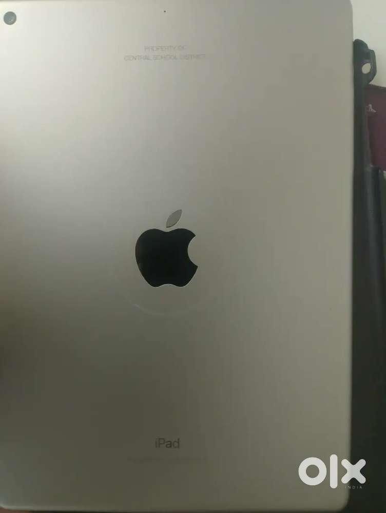 Ipad 5 th gen 32 gb everything properly working us