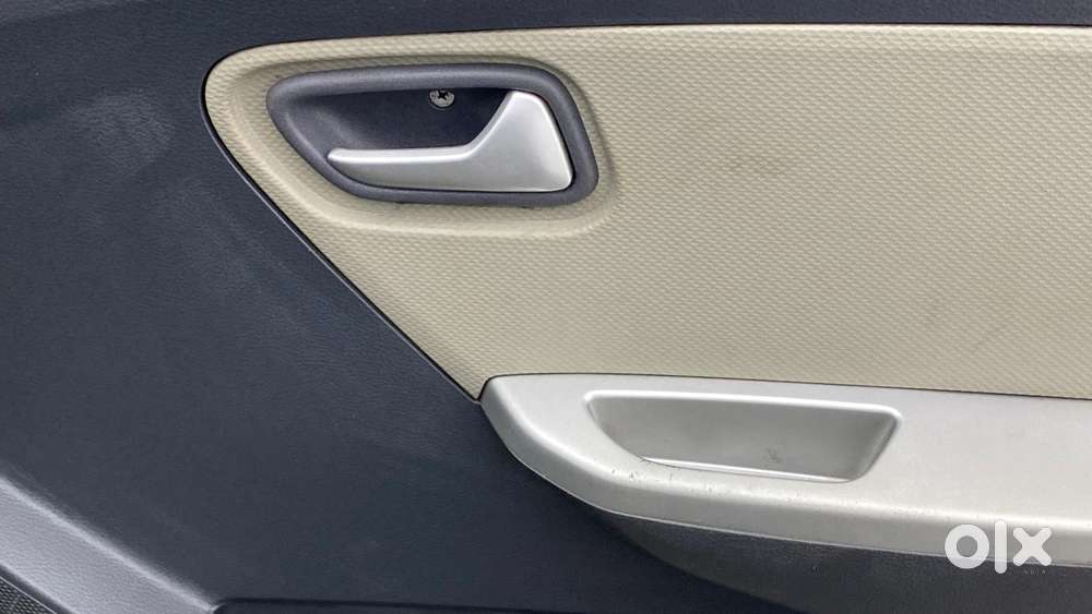 Maruti Suzuki Alto K10 Vxi, 2015, Petrol