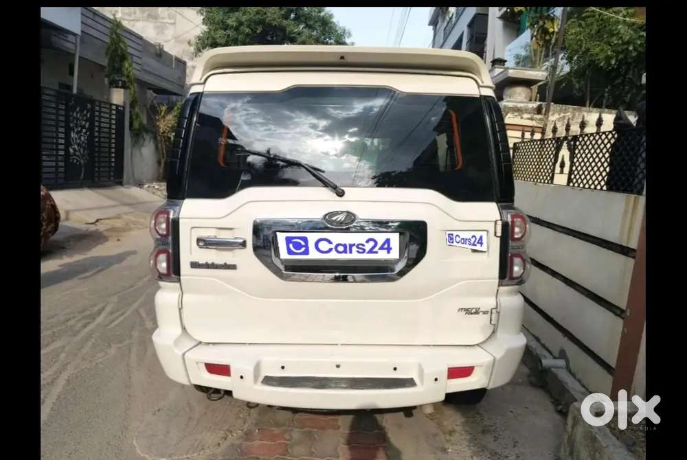 Mahindra Scorpio 2015 Diesel 94000 Km Driven