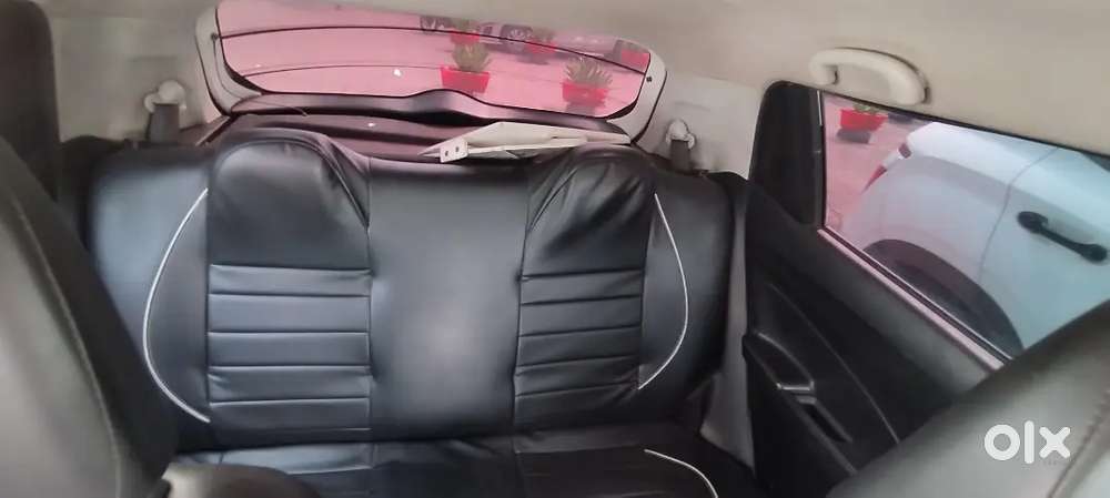 Maruti Suzuki Swift 2023 Petrol
