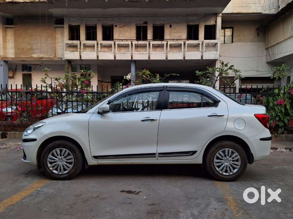 Maruti Suzuki Dzire 1.2 Vxi Amt, 2021, Petrol