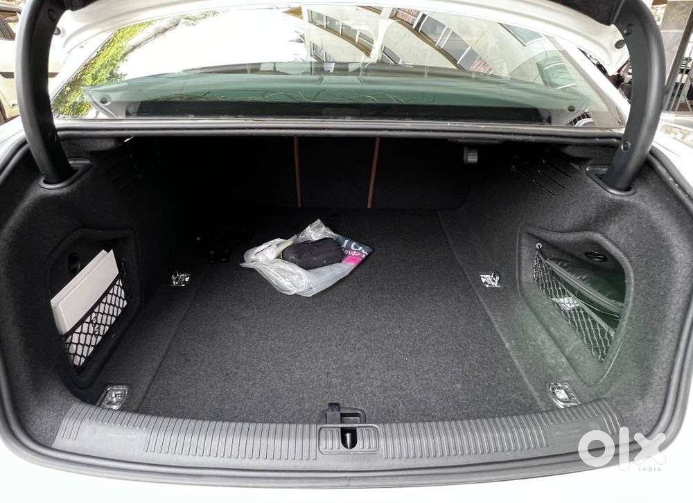 Audi A4 2.0 Technology 40 Tfsi, 2024, Petrol