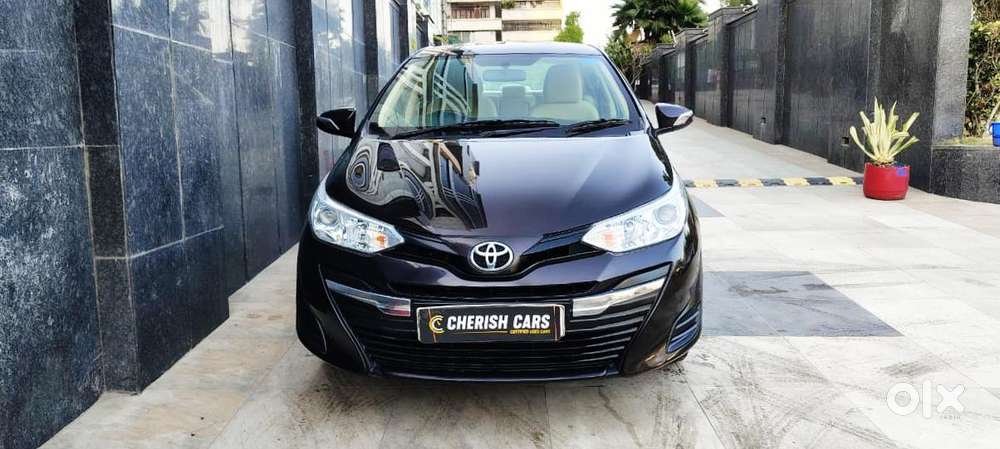 Toyota Yaris J Cvt, 2021, Petrol