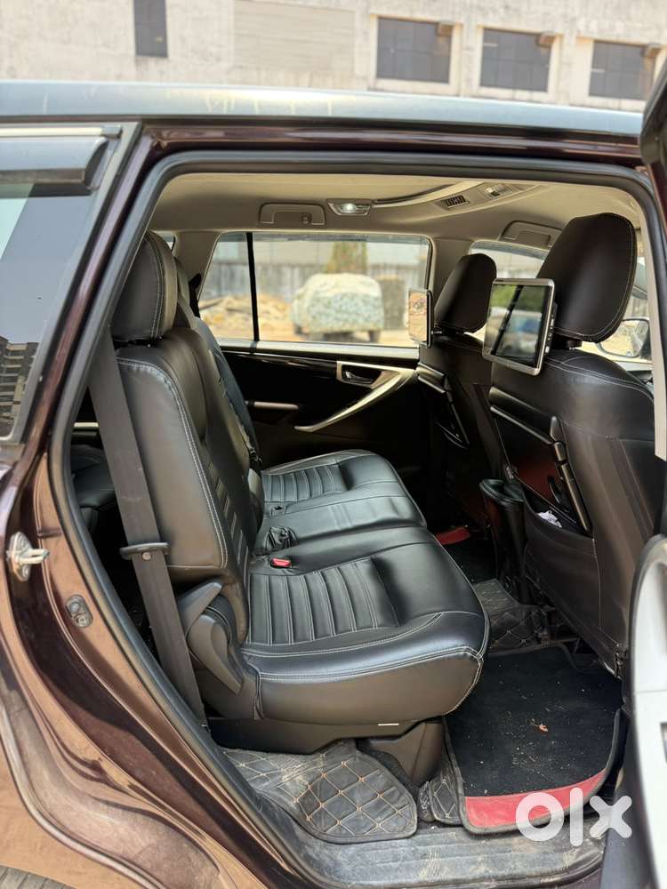 Toyota Innova Crysta 2.4 V, 2019, Diesel