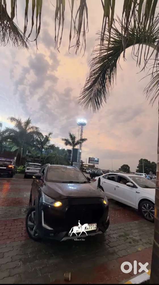 Nissan Magnite 2023 Petrol 30000 Km Driven
Full Customize Interior