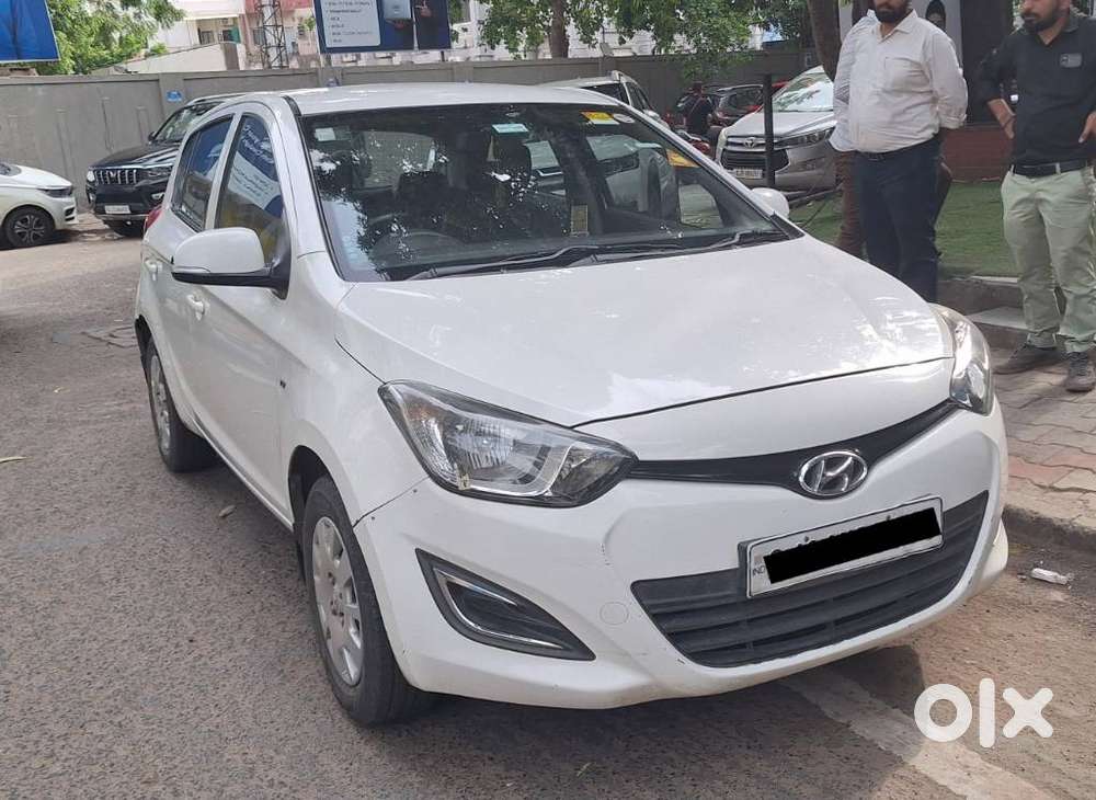 Hyundai I20 Magna Optional 1.2, 2012, Petrol