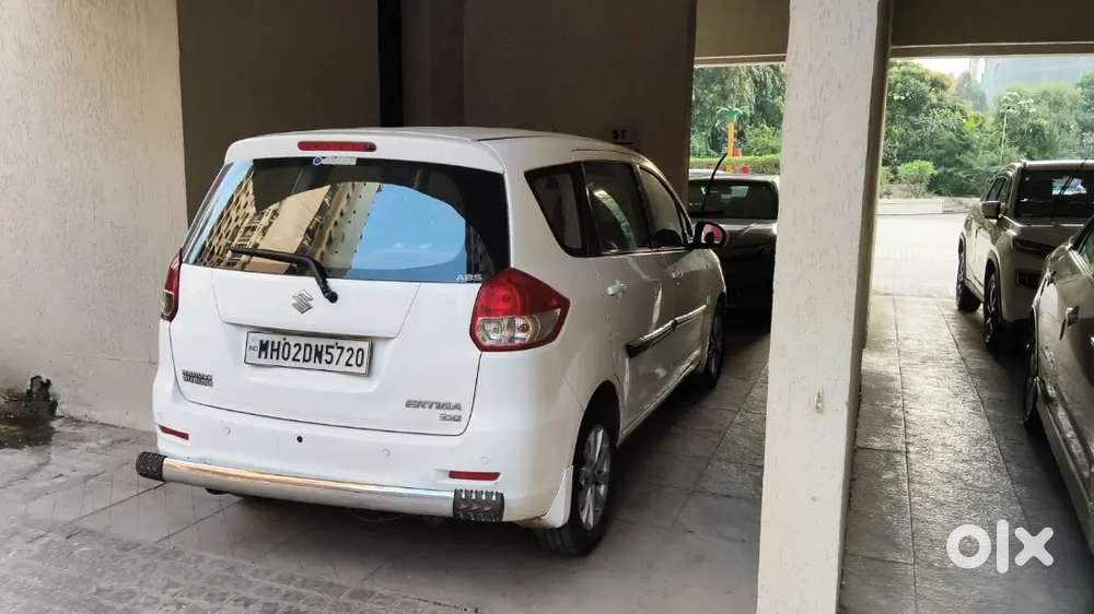 Maruti Suzuki Ertiga Zxi 2014 Variant