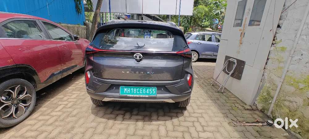 Tata Nexon Ev 45kw Empowered Plus  2025