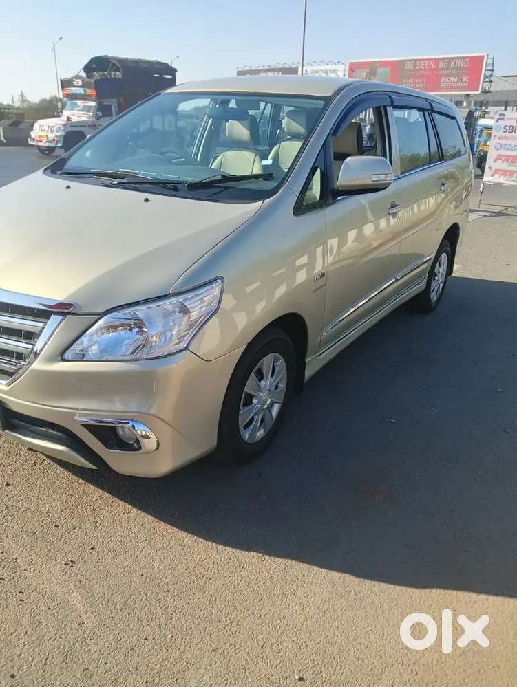 Toyota Innova 2011