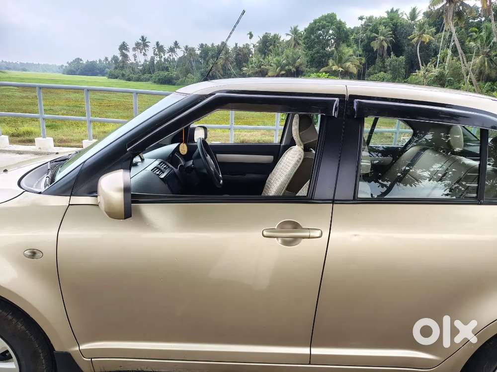 Maruti Suzuki Swift Dzire 2011 Low Km Excellent Condition