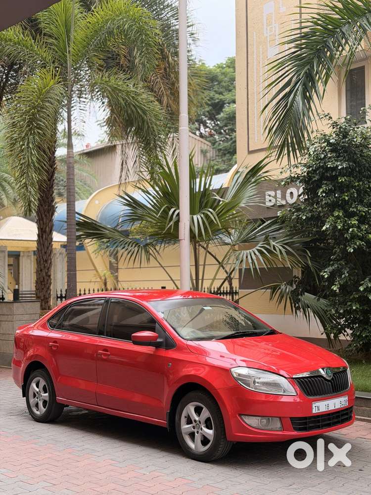 Skoda Rapid 1.6 Mpi At Ambition Plus, 2013, Petrol
