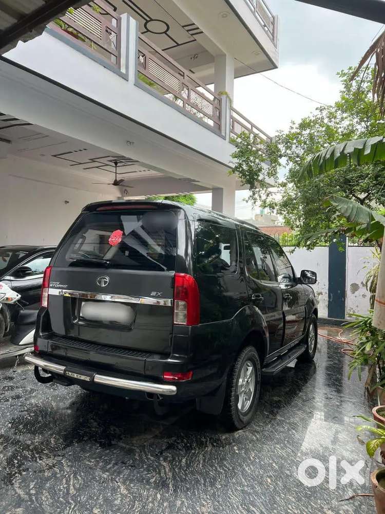 2016 Tata Safari Storme