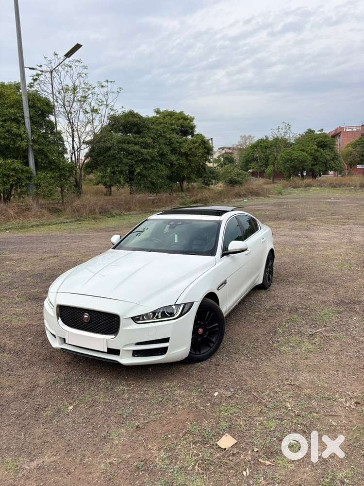 Jaguar Xe 2018