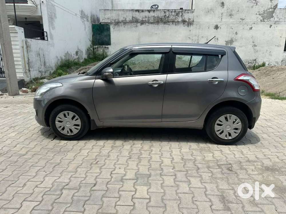 Maruti Suzuki Swift Vxi + Manual, 2014, Petrol