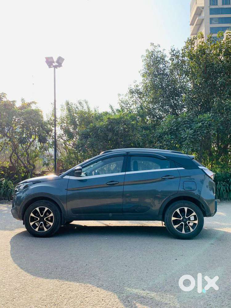 Tata Nexon Amt Xza Plus, 2020, Cng & Hybrids