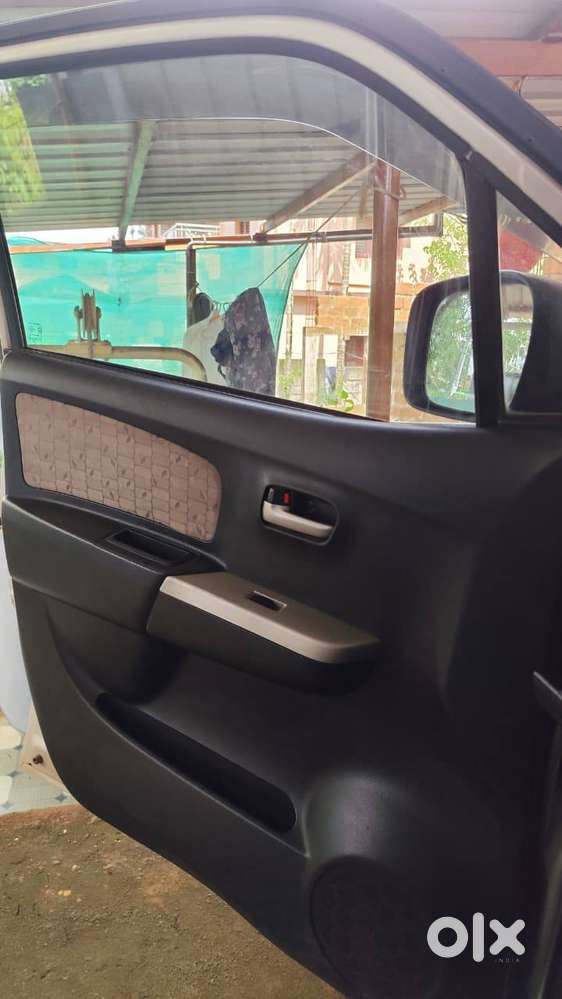 Wagon R Vxi (2015) Single Owner With Full Service History