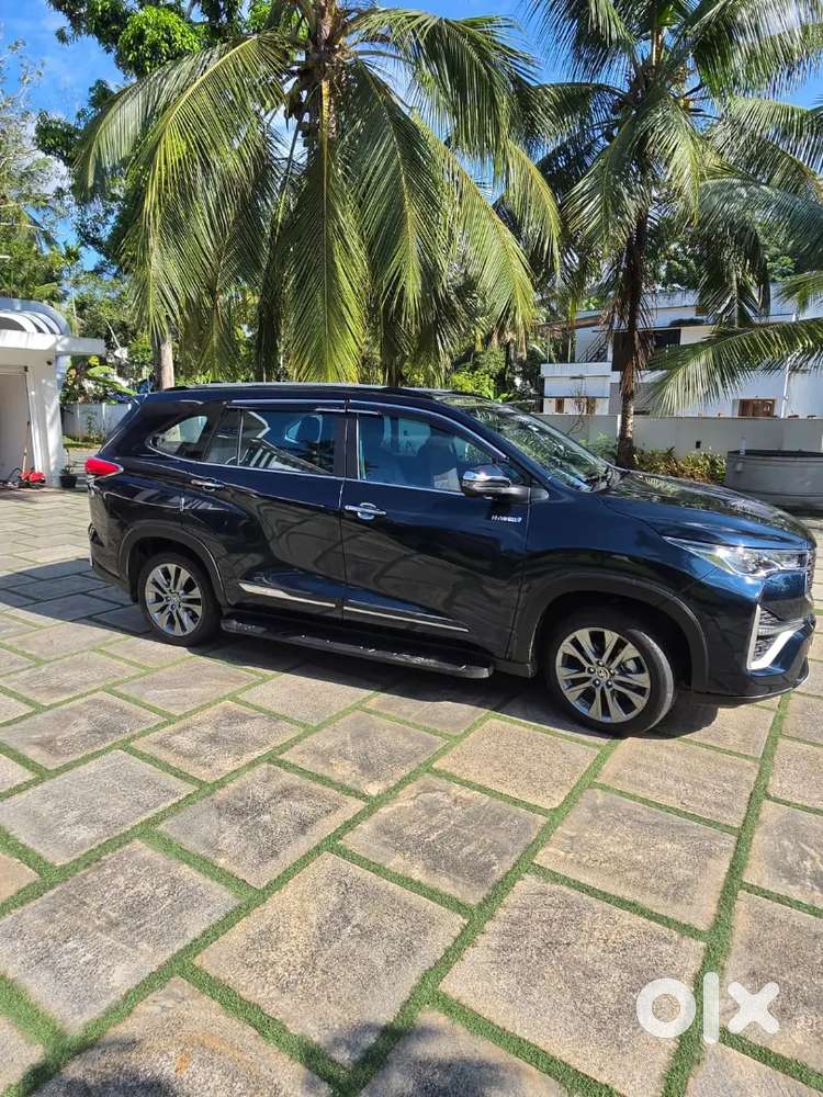Toyota Innova Hycross Zx(o) Hybrid 1st Owner, 2025 Registered 32000 Km