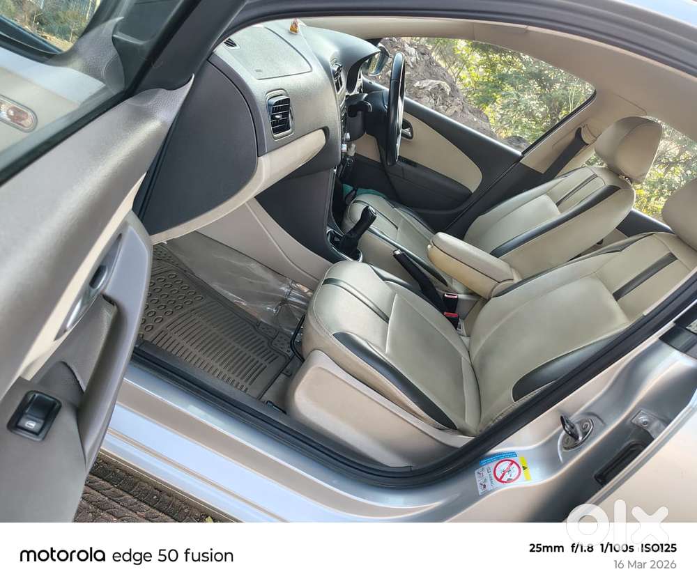 Volkswagen Vento 2010-2013 Petrol Highline, 2011, Petrol