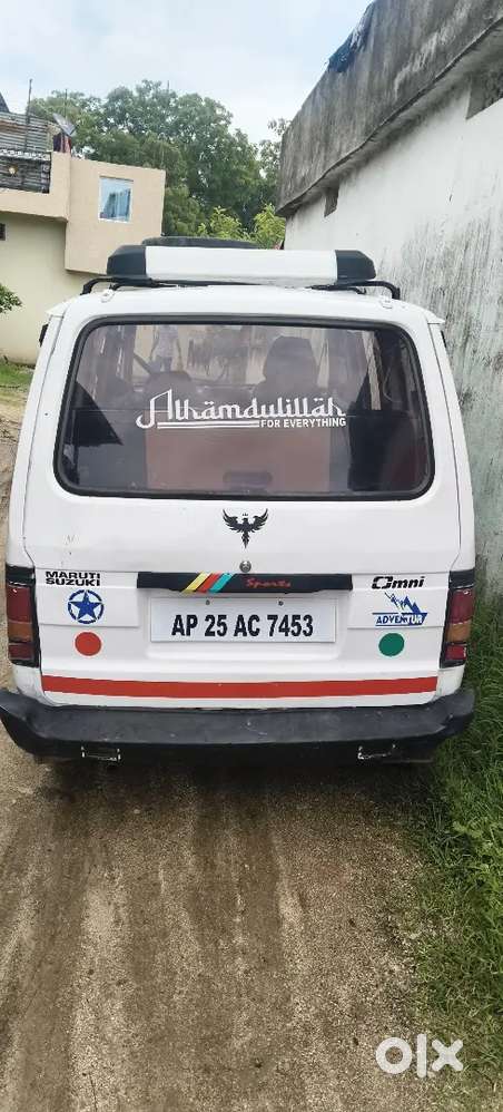 Maruti Suzuki Omni Bsiii 2010, Front Two Tyres New Mrf