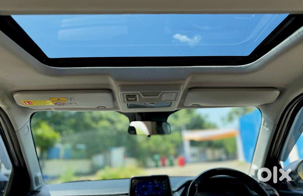 Tata Punch Accomplished Dazzle Mt Sunroof, 2023, Cng & Hybrids