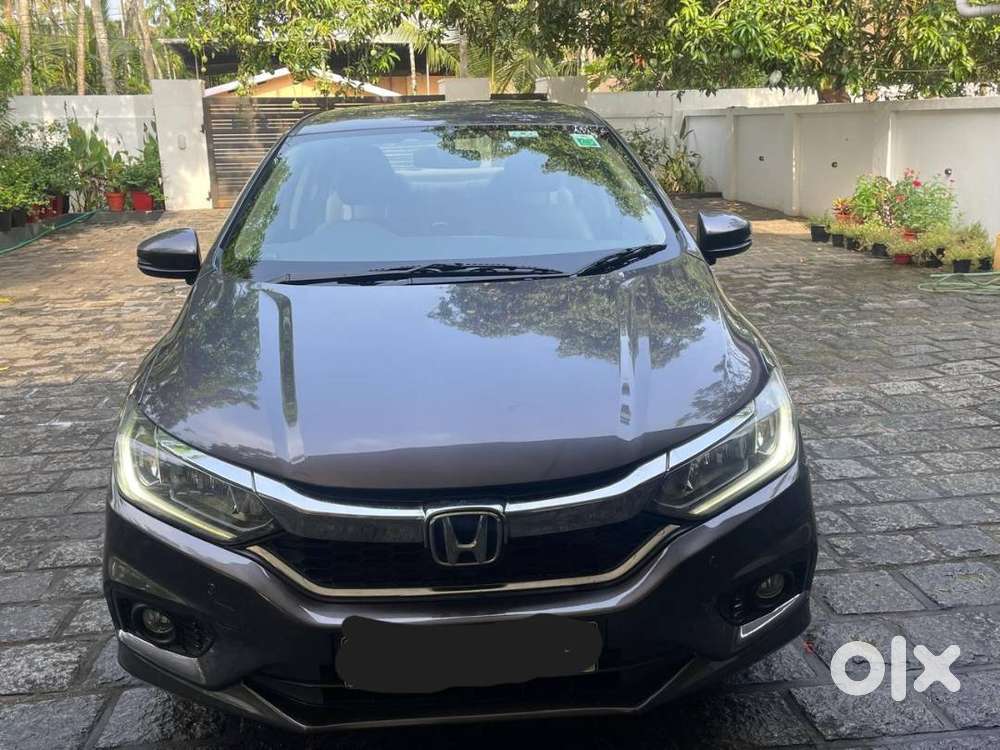 Honda City V Mt 2017  Single Owner  42,100 Km  Full Honda Service