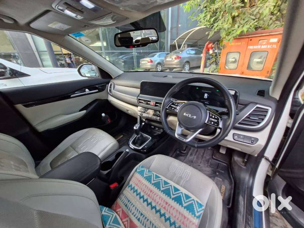 2024 Facelift Kia Seltos 1.5 Petrol With Panaromic Sunroof
