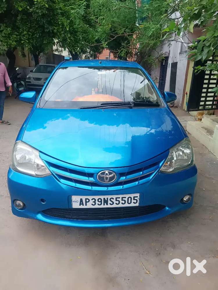 Toyota Etios Liva 2013