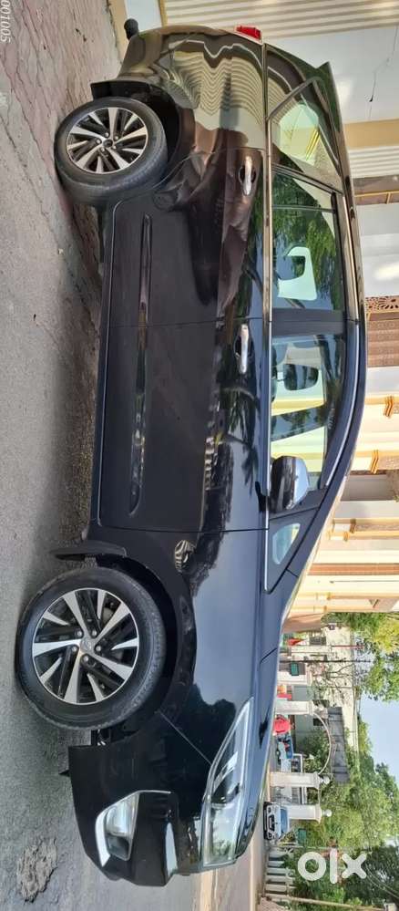 Toyota Innova Crysta [2020-ongoing] 2.4 Zx 7 Str, 2024, Diesel