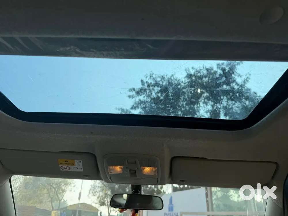 Petrol Car In Black Color, Center Locking, Push Start Button, Sunroof