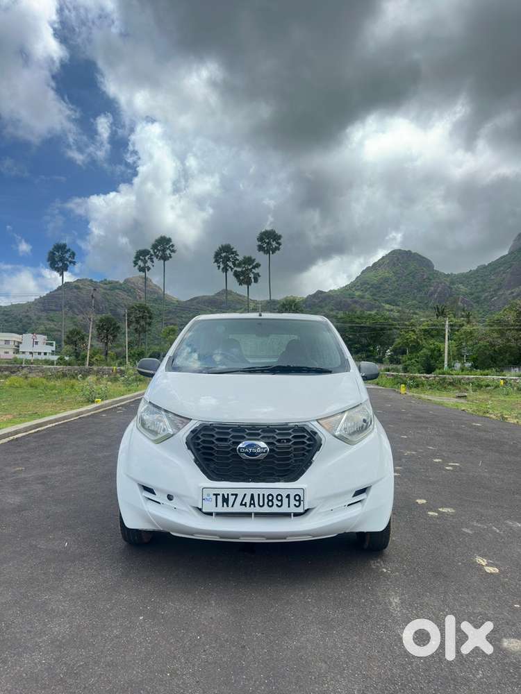 Datsun Redigo White Petrol 2019