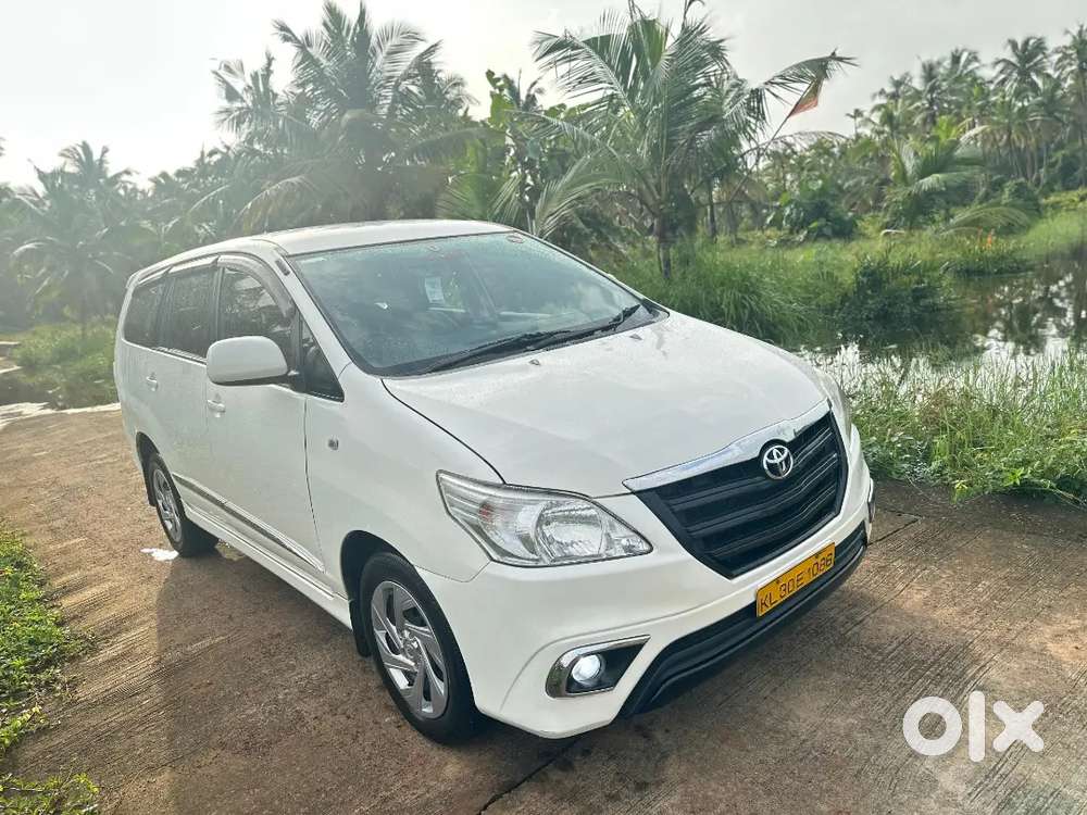 Toyota Innova 2015 Diesel Well Maintained