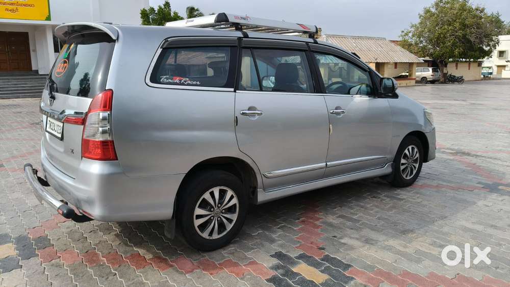 Toyota Innova 2.5 Zx 7 Str Bs-iv, 2015, Diesel