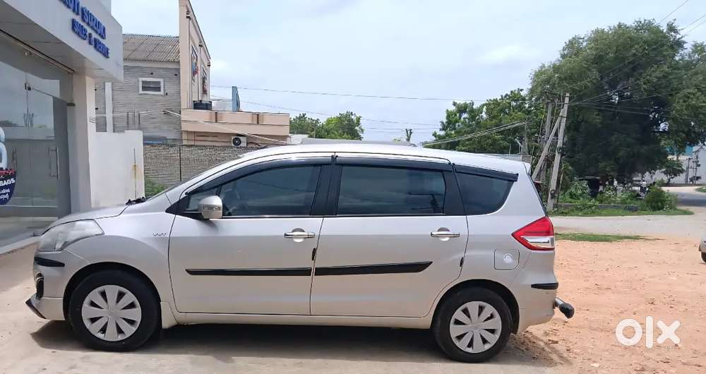 2018 Maruti Ertiga Petrol - Excellent Condition - 80% Tyre Life