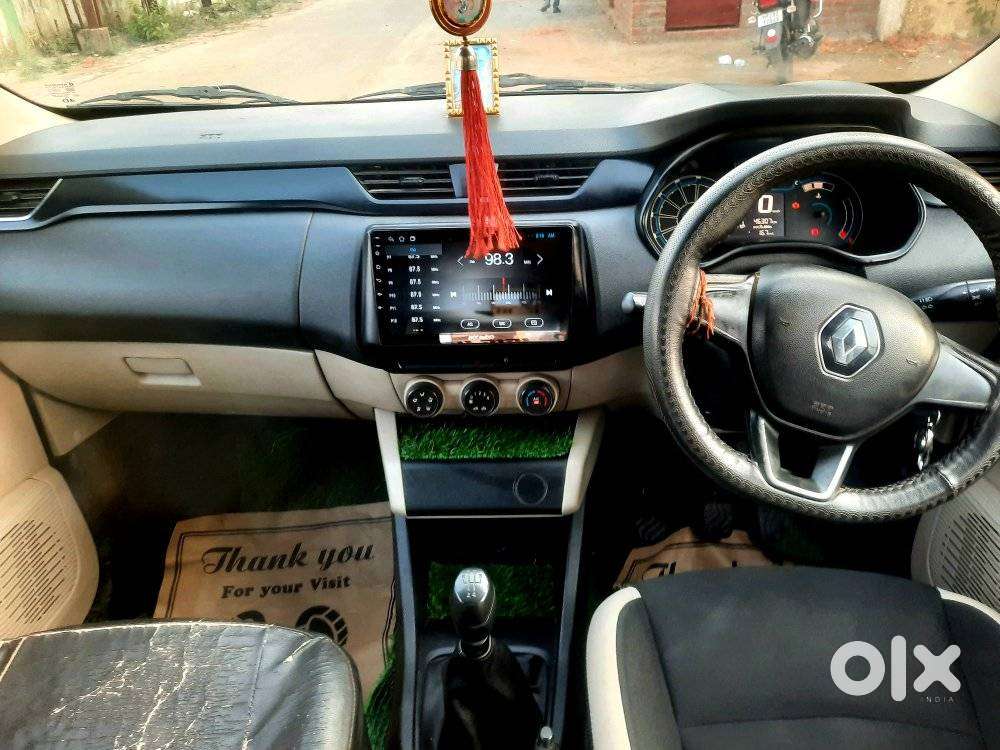 Renault Triber Rxl, 2022, Petrol