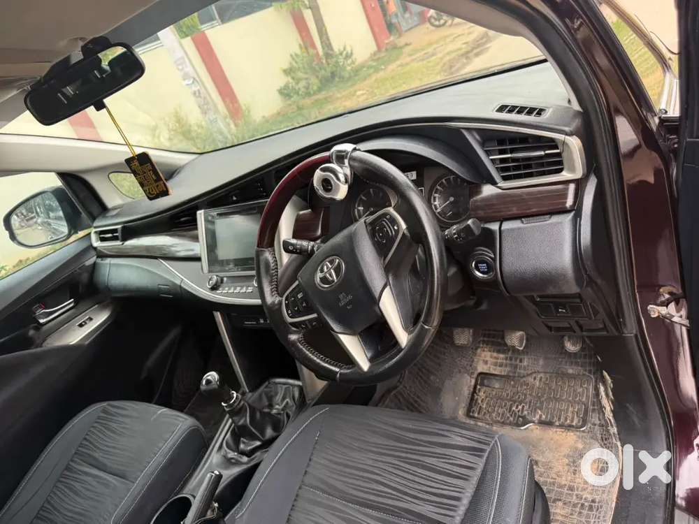 Toyota Innova Crysta 2018