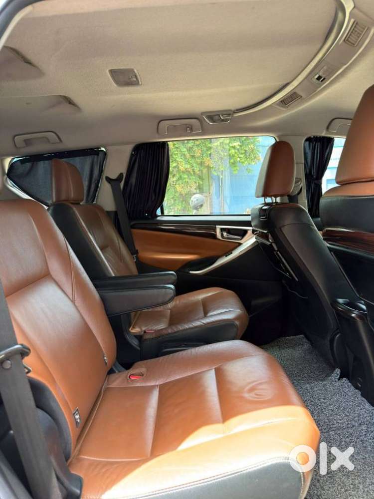 Toyota Innova Crysta 2.8 Zx At, 2017, Diesel