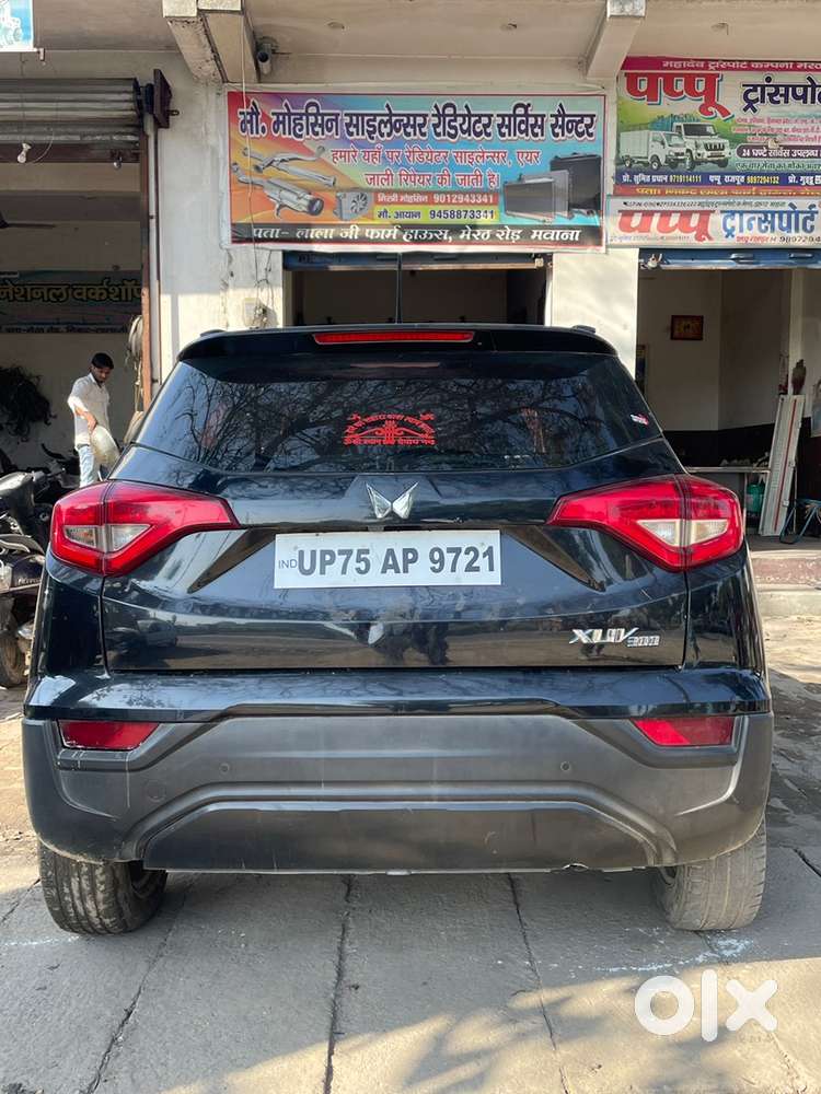 Mahindra Xuv300 2023 Diesel Well Maintained