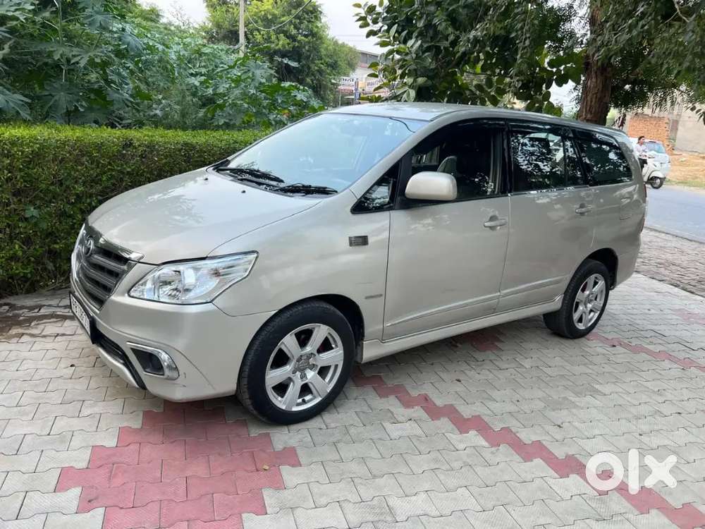 Toyota Innova 2.5 G 2015