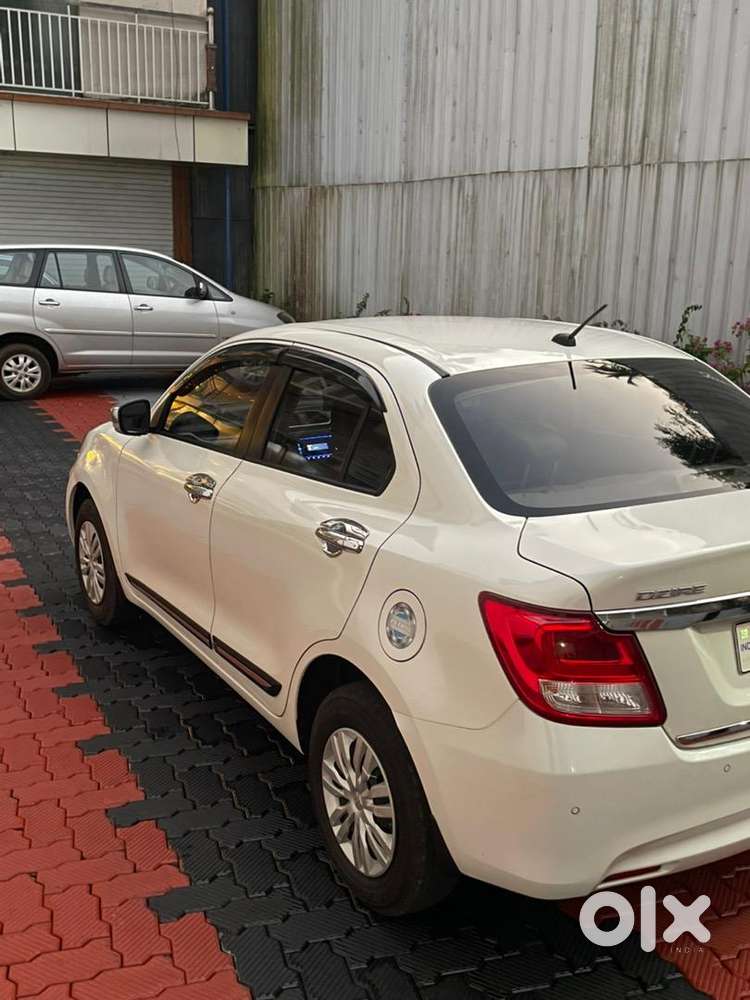 Maruti Suzuki Swift Dzire 2022 Petrol 65283 Km Driven